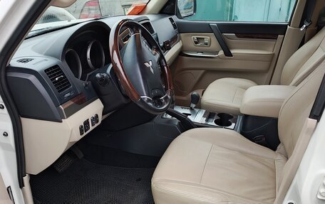 Mitsubishi Pajero IV, 2019 год, 3 600 000 рублей, 23 фотография