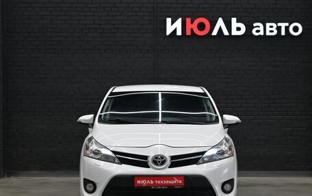 Toyota Verso I, 2013 год, 1 460 000 рублей, 2 фотография