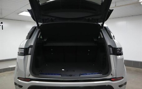 Land Rover Range Rover Evoque II, 2024 год, 6 090 000 рублей, 9 фотография