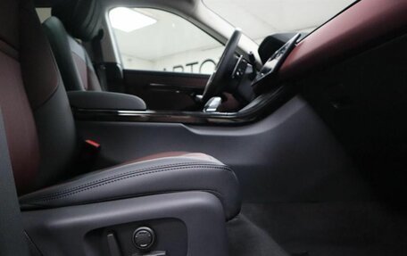 Land Rover Range Rover Evoque II, 2024 год, 6 090 000 рублей, 12 фотография