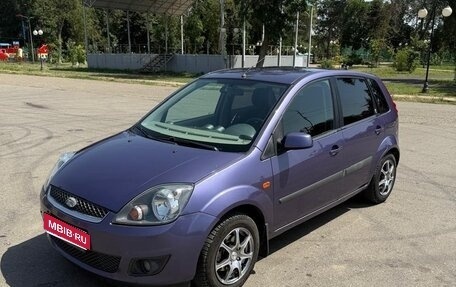 Ford Fiesta, 2006 год, 560 000 рублей, 1 фотография