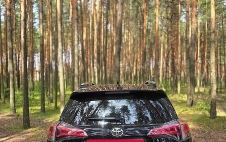 Toyota RAV4, 2018 год, 2 199 000 рублей, 4 фотография