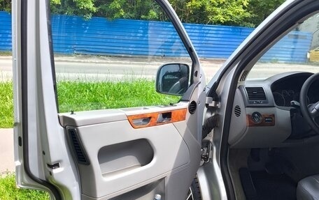 Volkswagen Multivan T5, 2006 год, 1 580 000 рублей, 7 фотография