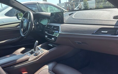 BMW 5 серия, 2017 год, 3 200 000 рублей, 10 фотография