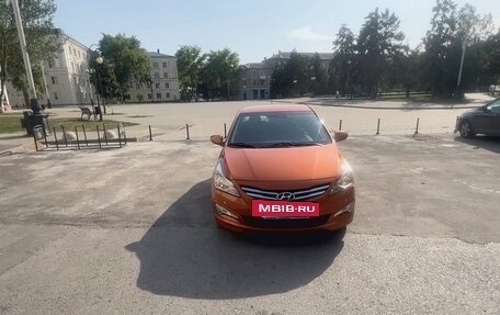Hyundai Solaris II рестайлинг, 2015 год, 1 199 000 рублей, 9 фотография