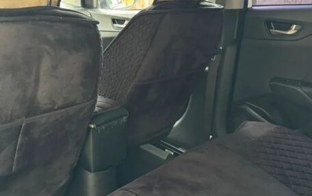Hyundai Solaris II рестайлинг, 2017 год, 990 000 рублей, 4 фотография
