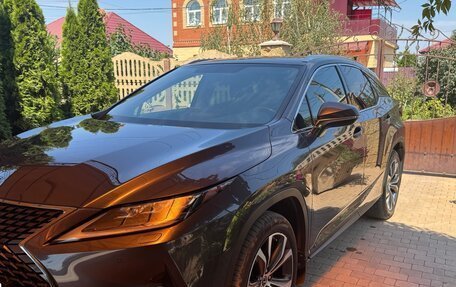 Lexus RX IV рестайлинг, 2021 год, 6 000 000 рублей, 2 фотография