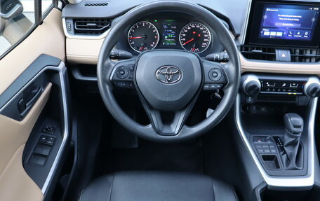 Toyota RAV4, 2022 год, 3 199 000 рублей, 12 фотография