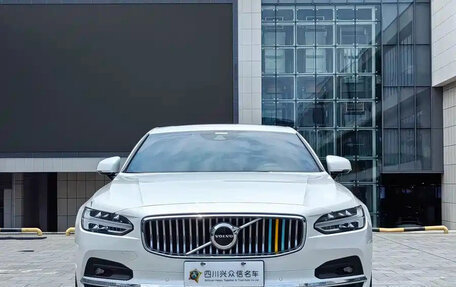 Volvo S90 II рестайлинг, 2021 год, 2 620 013 рублей, 2 фотография