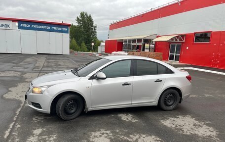 Chevrolet Cruze II, 2011 год, 800 000 рублей, 1 фотография