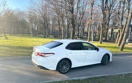 Toyota Camry, 2018 год, 2 550 000 рублей, 4 фотография
