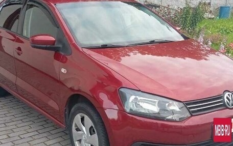 Volkswagen Polo VI (EU Market), 2011 год, 750 000 рублей, 2 фотография