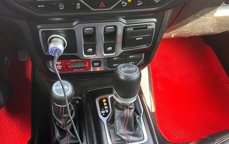 Jeep Wrangler, 2019 год, 4 380 000 рублей, 9 фотография
