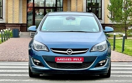 Opel Astra J, 2012 год, 750 000 рублей, 2 фотография