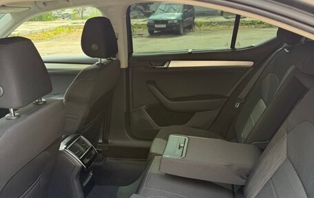 Skoda Superb III рестайлинг, 2015 год, 1 680 000 рублей, 8 фотография