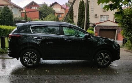 KIA Sportage IV рестайлинг, 2021 год, 2 570 000 рублей, 3 фотография