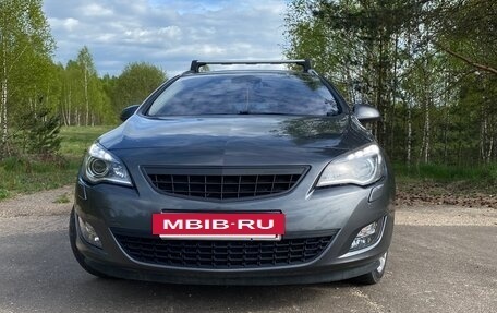 Opel Astra J, 2011 год, 750 000 рублей, 6 фотография