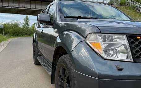 Nissan Pathfinder, 2006 год, 900 000 рублей, 2 фотография