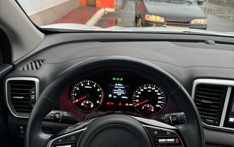 KIA Sportage IV рестайлинг, 2021 год, 2 600 000 рублей, 13 фотография