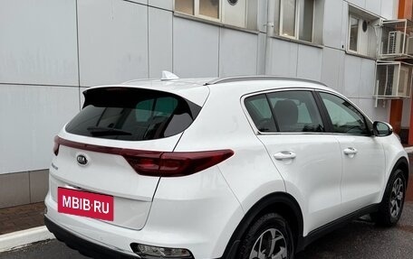 KIA Sportage IV рестайлинг, 2021 год, 2 600 000 рублей, 3 фотография