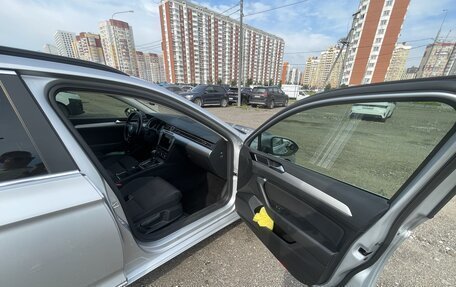 Volkswagen Passat B8 рестайлинг, 2018 год, 2 190 000 рублей, 18 фотография