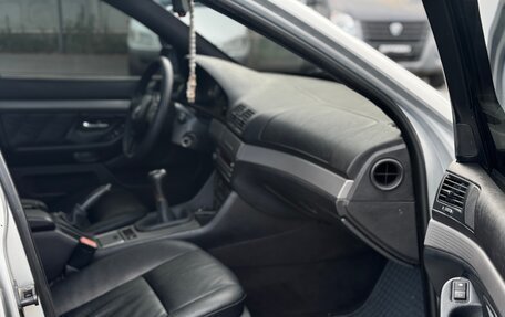 BMW 5 серия, 2002 год, 925 000 рублей, 25 фотография