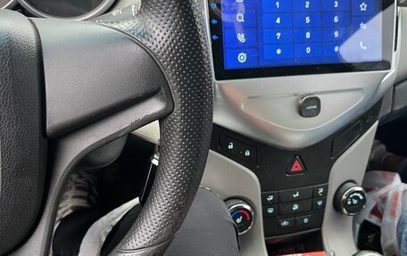 Chevrolet Cruze II, 2011 год, 800 000 рублей, 7 фотография