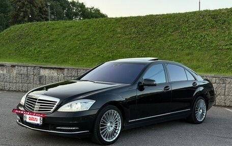 Mercedes-Benz S-Класс, 2007 год, 1 210 000 рублей, 2 фотография