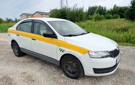 Skoda Rapid I, 2017 год, 742 000 рублей, 3 фотография