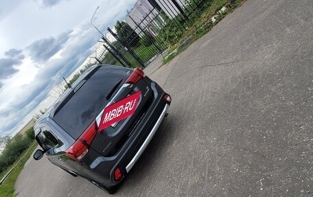 Mitsubishi Outlander III рестайлинг 3, 2015 год, 2 690 000 рублей, 9 фотография