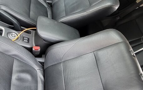 Mitsubishi Outlander III рестайлинг 3, 2015 год, 2 690 000 рублей, 16 фотография