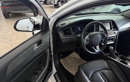 Hyundai Sonata VII, 2019 год, 2 200 000 рублей, 8 фотография