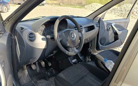 Renault Logan I, 2012 год, 410 000 рублей, 7 фотография