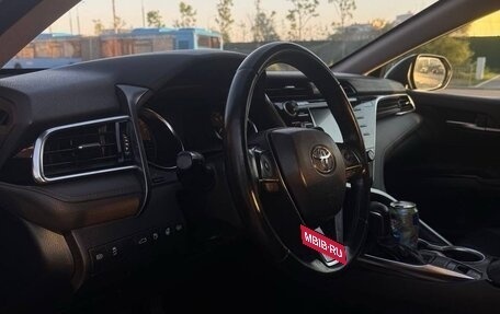 Toyota Camry, 2018 год, 2 000 000 рублей, 9 фотография