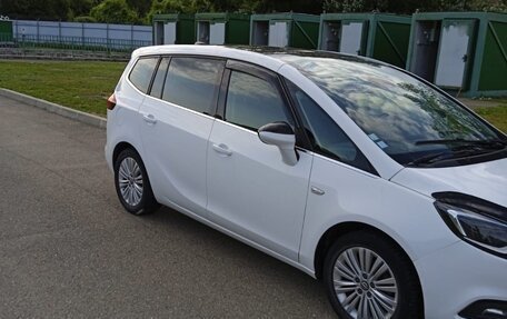 Opel Zafira C рестайлинг, 2017 год, 1 550 000 рублей, 2 фотография