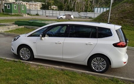 Opel Zafira C рестайлинг, 2017 год, 1 550 000 рублей, 4 фотография
