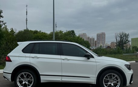 Volkswagen Tiguan II, 2019 год, 2 950 000 рублей, 4 фотография