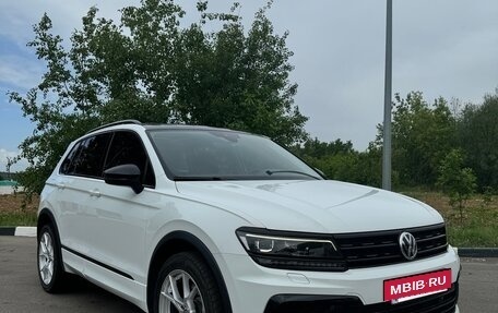 Volkswagen Tiguan II, 2019 год, 2 950 000 рублей, 3 фотография