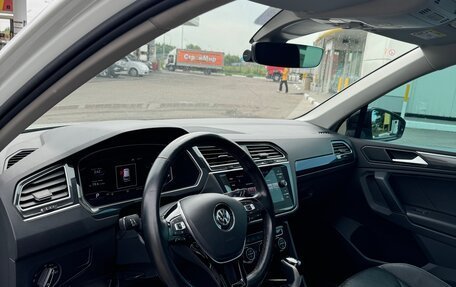 Volkswagen Tiguan II, 2019 год, 2 950 000 рублей, 9 фотография