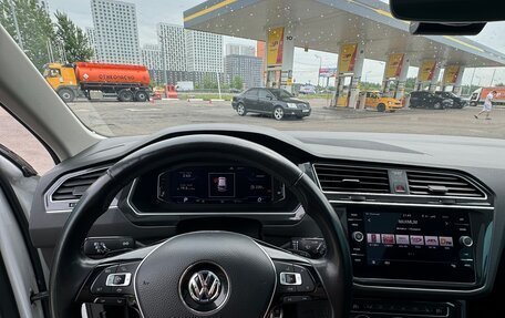 Volkswagen Tiguan II, 2019 год, 2 950 000 рублей, 11 фотография