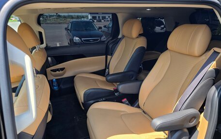KIA Carnival, 2021 год, 5 500 000 рублей, 20 фотография