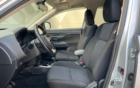 Mitsubishi Outlander III рестайлинг 3, 2019 год, 1 949 000 рублей, 5 фотография