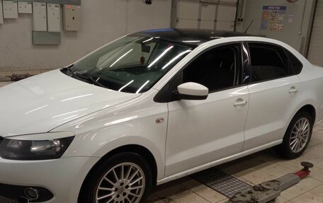 Volkswagen Polo VI (EU Market), 2014 год, 680 000 рублей, 1 фотография