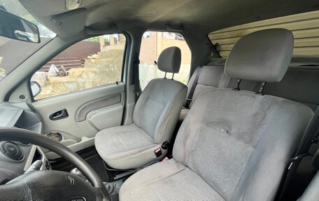Renault Logan I, 2007 год, 155 000 рублей, 11 фотография