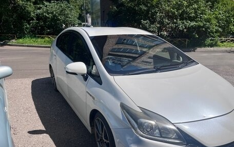 Toyota Prius, 2013 год, 1 600 000 рублей, 3 фотография