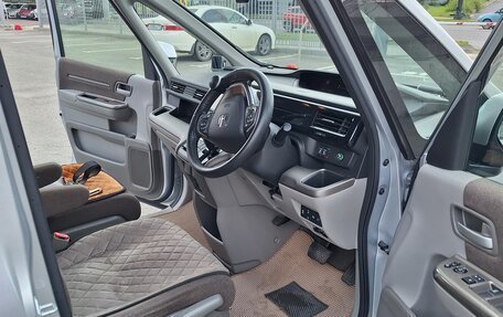 Honda Stepwgn IV, 2019 год, 2 400 000 рублей, 8 фотография