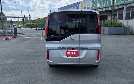 Honda Stepwgn IV, 2019 год, 2 400 000 рублей, 5 фотография