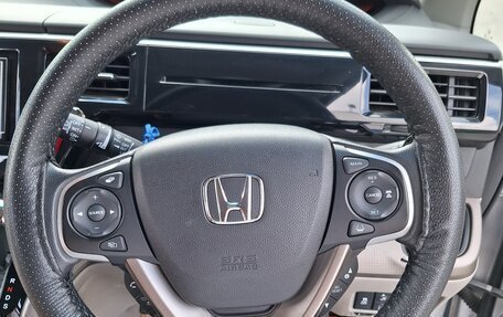 Honda Stepwgn IV, 2019 год, 2 400 000 рублей, 20 фотография