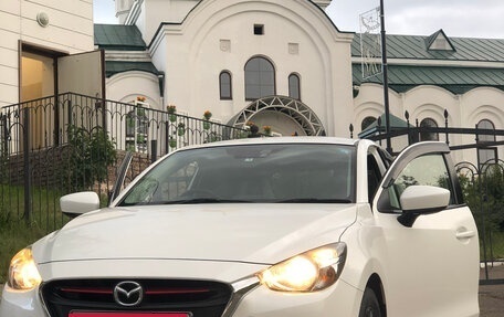Mazda Demio IV, 2015 год, 1 109 000 рублей, 2 фотография
