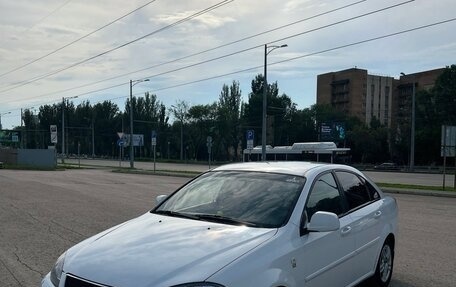 Daewoo Gentra II, 2014 год, 600 000 рублей, 2 фотография